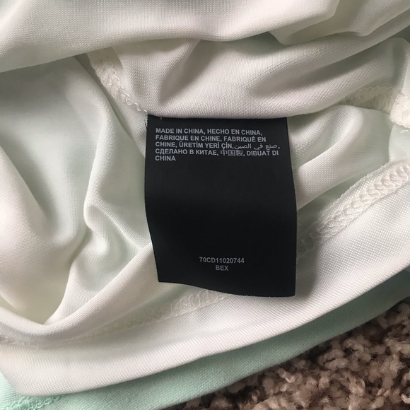 Color Block bebe Dress - Picture 3 of 6